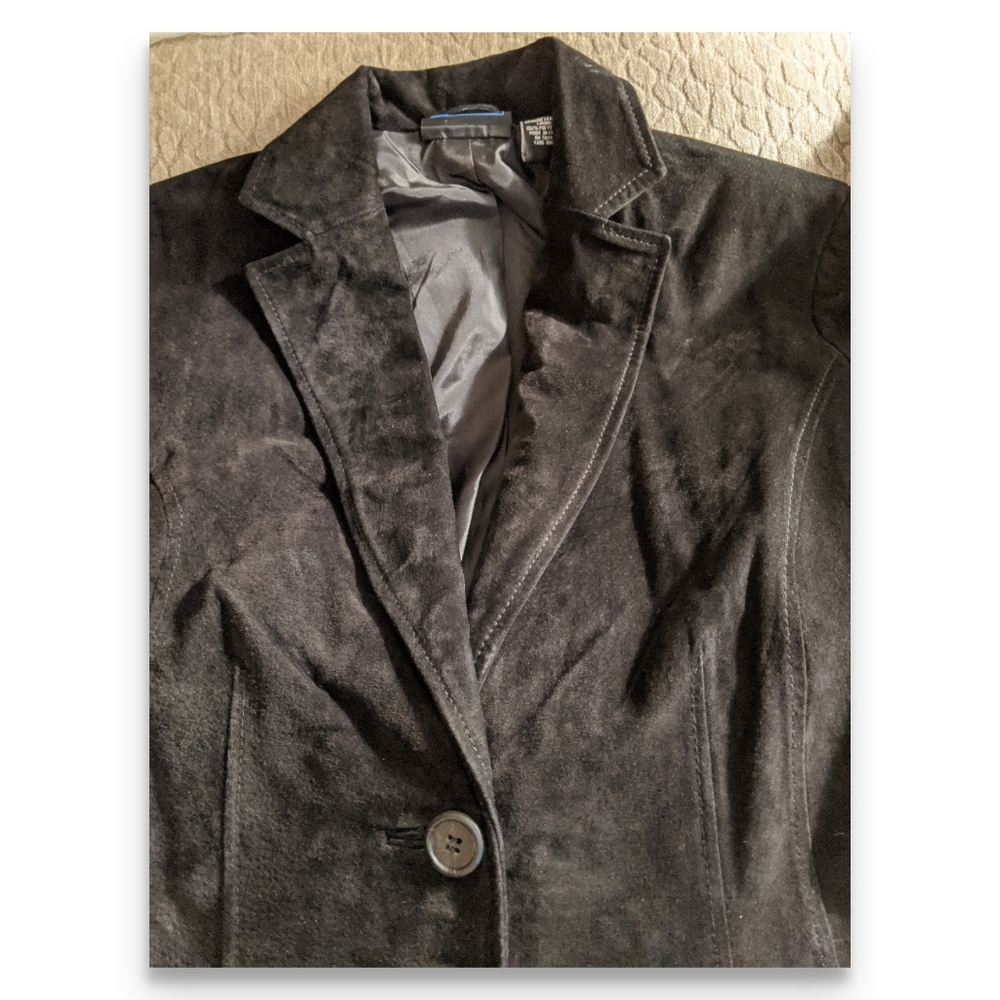 🎇2/$15🎇 Vintage Black Suede Blazer